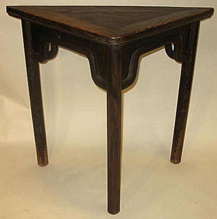 Elm Triangle Table