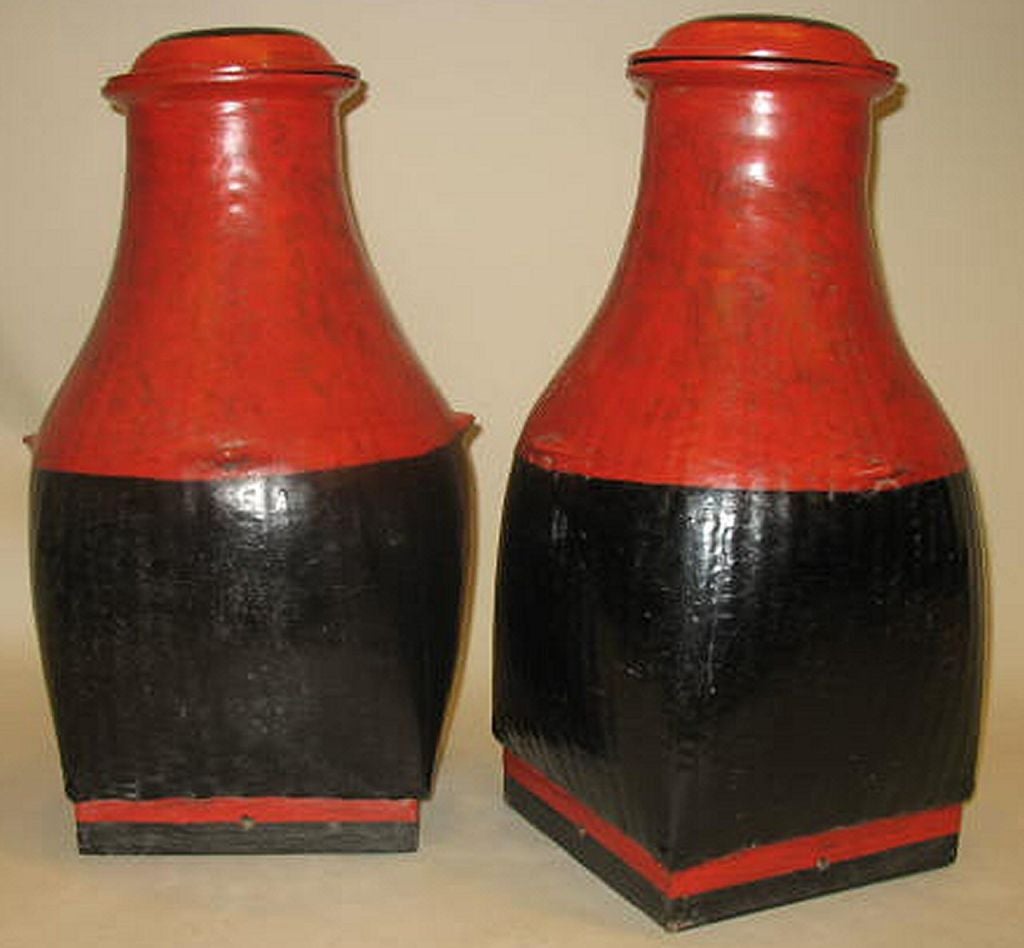 Lacquered Sticky Rice Container