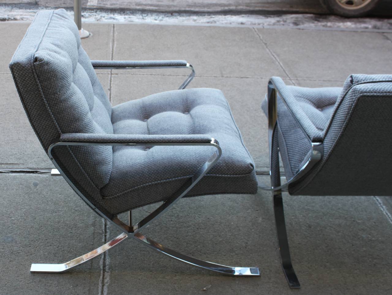 Vintage Polished Chrome Lounge Chairs For Sale 2