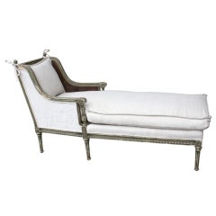 A Chaise Fit for a Queen