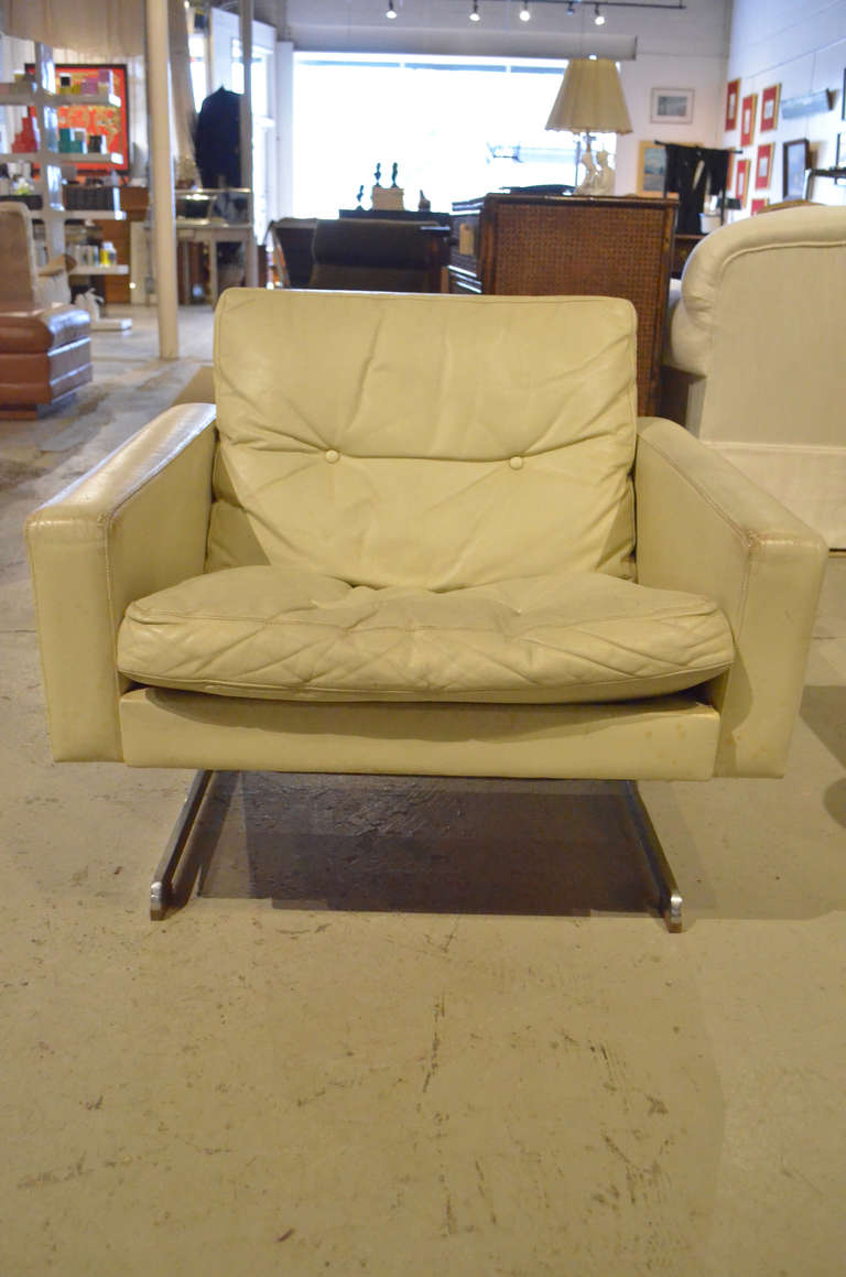 Late 20th Century Awesome 1970's White Leather Chairs For Sale