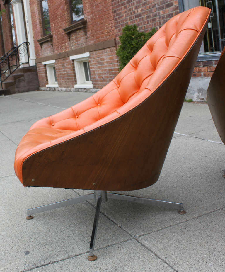 Mid-20th Century Milo Baughman Swivel Chairs