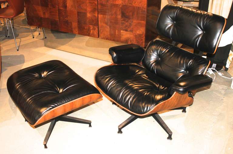 1970's/1980's Herman Miller Eames Lounge Chair and Ottoman.