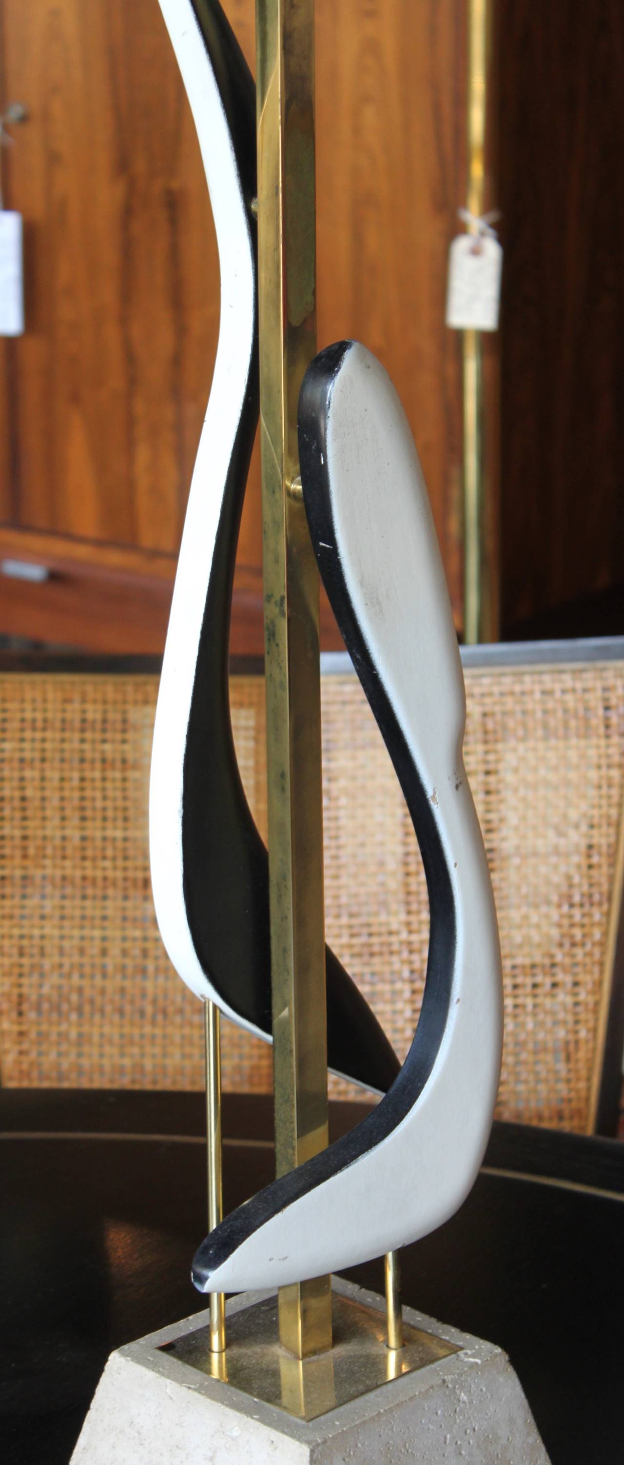 Parzinger Style Mid-Century Modern Lamp In Excellent Condition For Sale In Hudson, NY