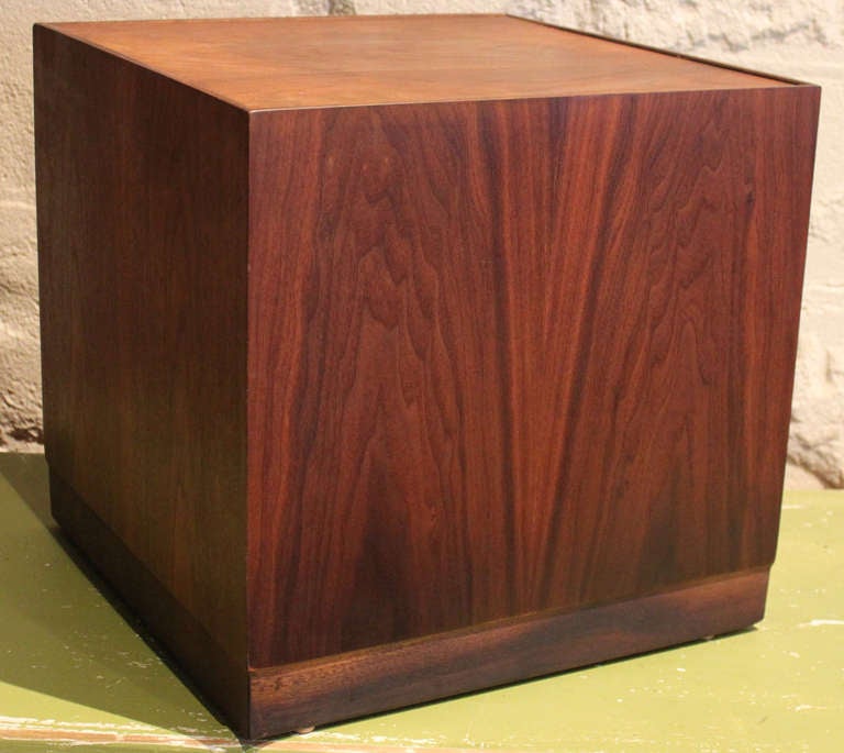 Mid-Century Modern Walnut Cube Table by Milo Baughman