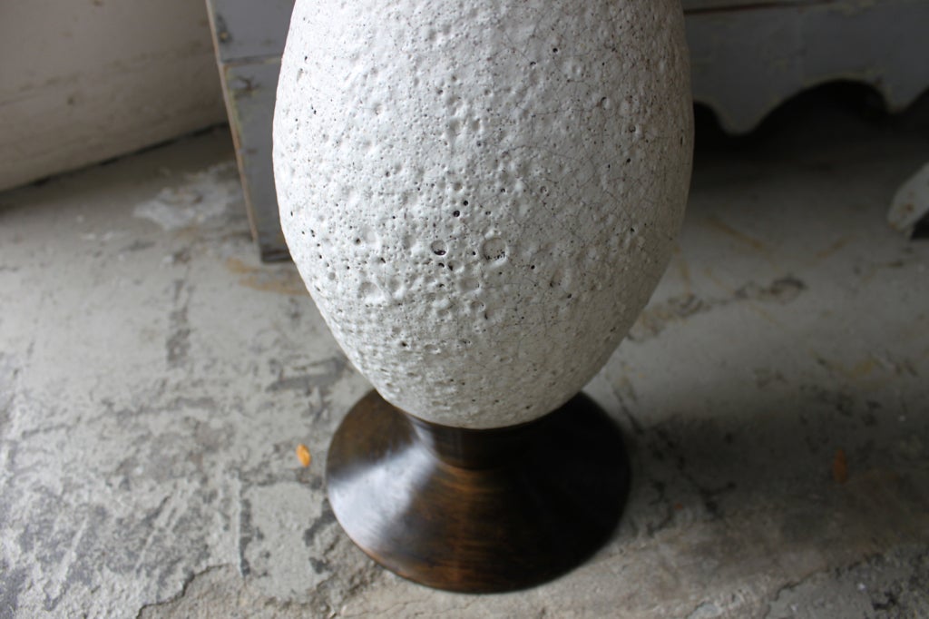 Mid-Century Modern Ceramic Crater Table Lamp For Sale