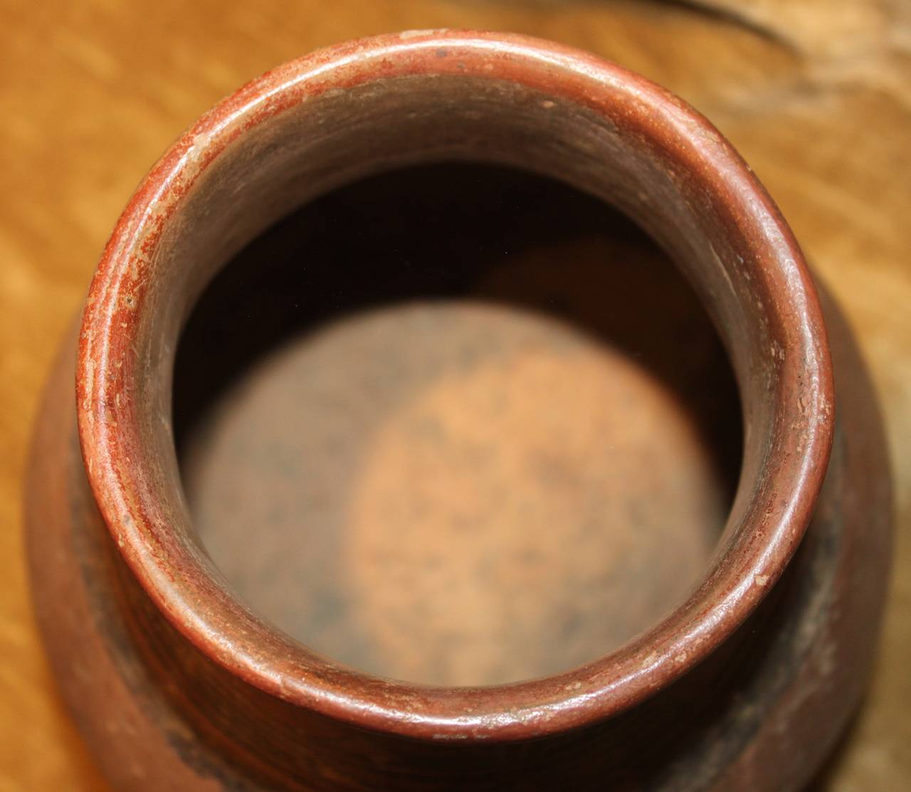 Colombian Pre-Columbian Mesoamerican Pot