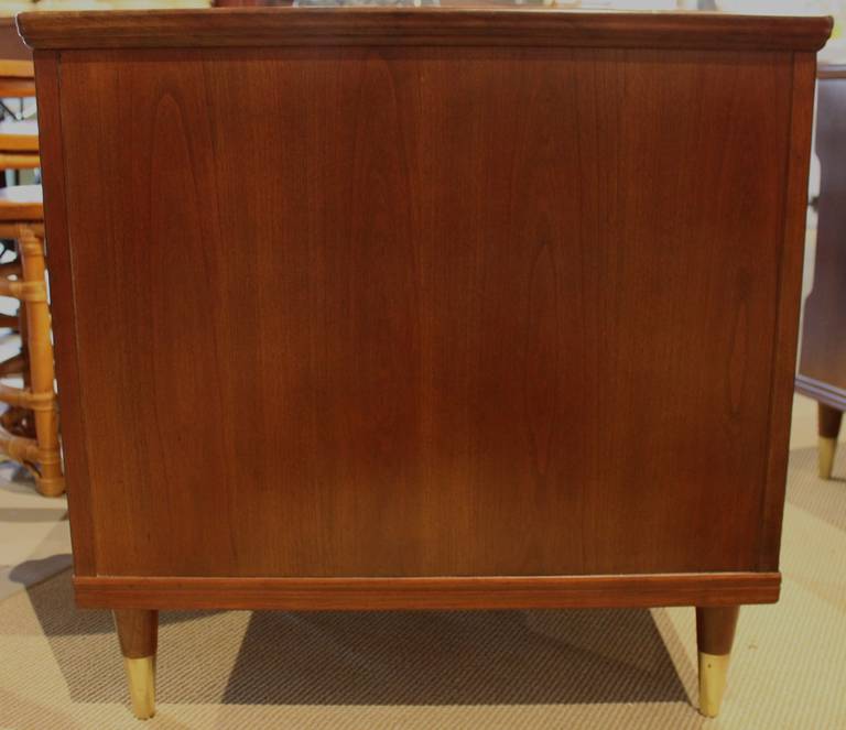 Mid-20th Century Pair of Widdicomb Nightstands For Sale