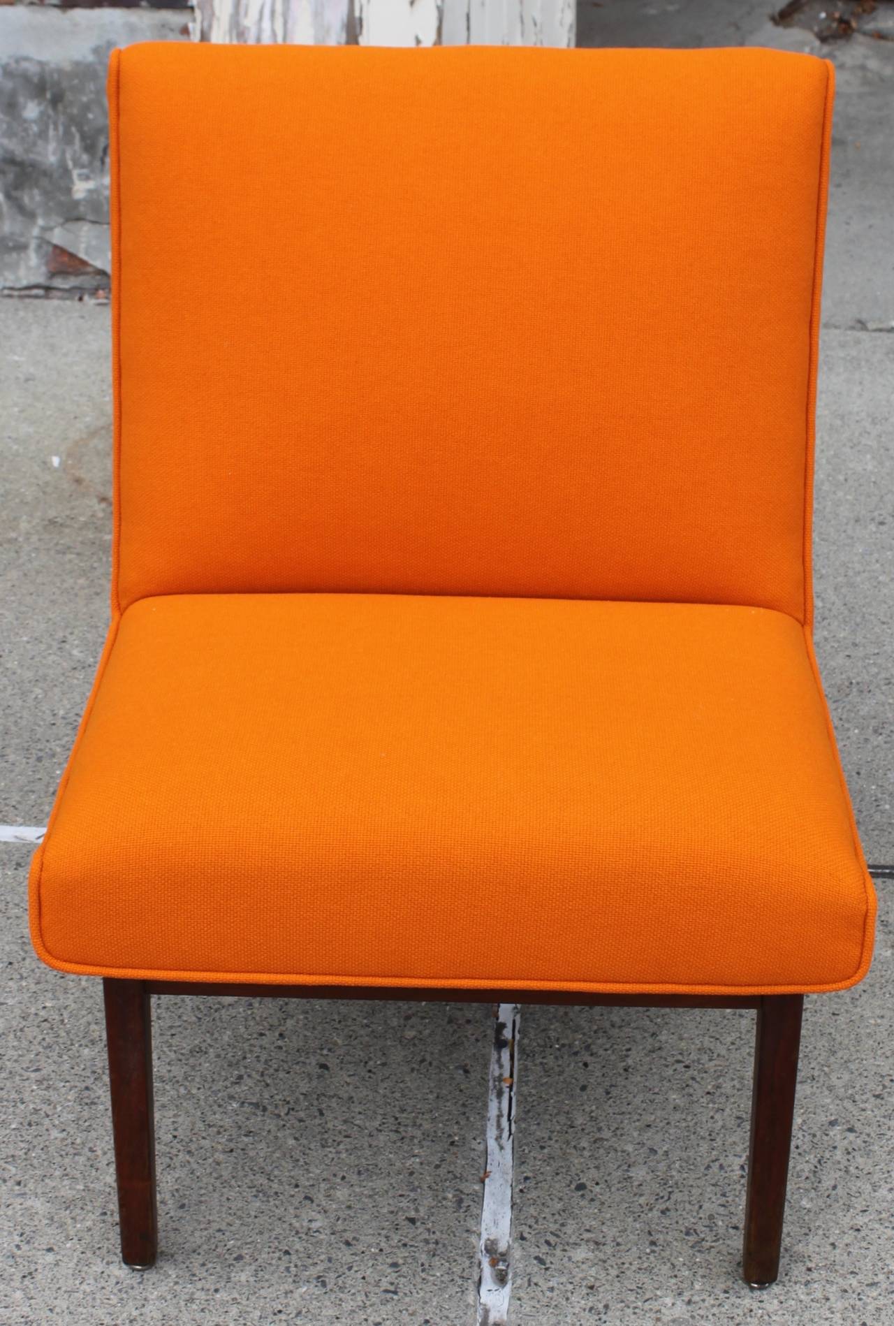 Mid-Century Modern Pair of Vintage Gunlocke Lounge Chairs For Sale