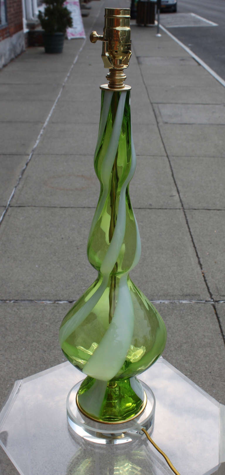 Mid-20th Century Italian Blown Glass Table Lamp For Sale