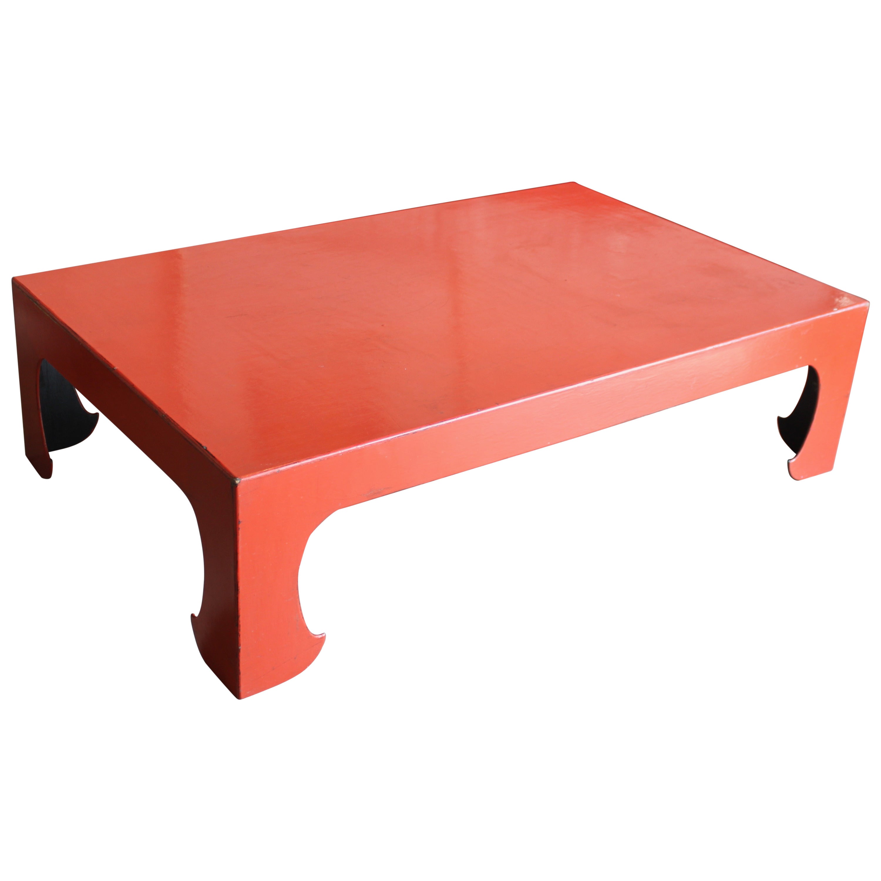 Vintage Red Coral Lacquered Chinese Coffee Table For Sale