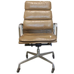 Used Eames Soft Pad Executive Chair