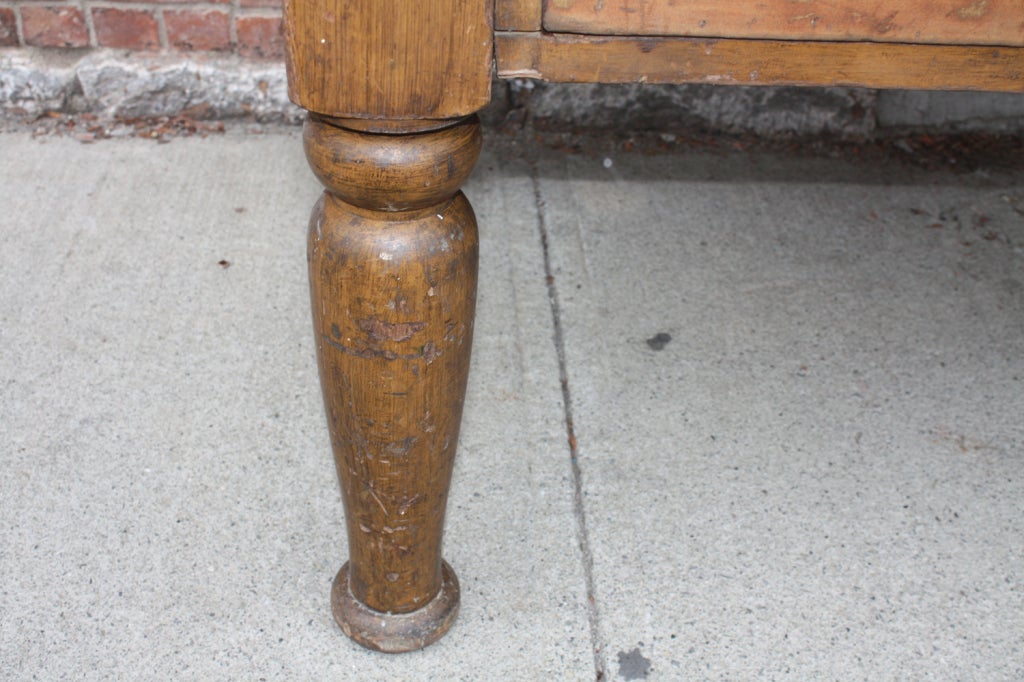 Wood Hunky Country Store Display Table