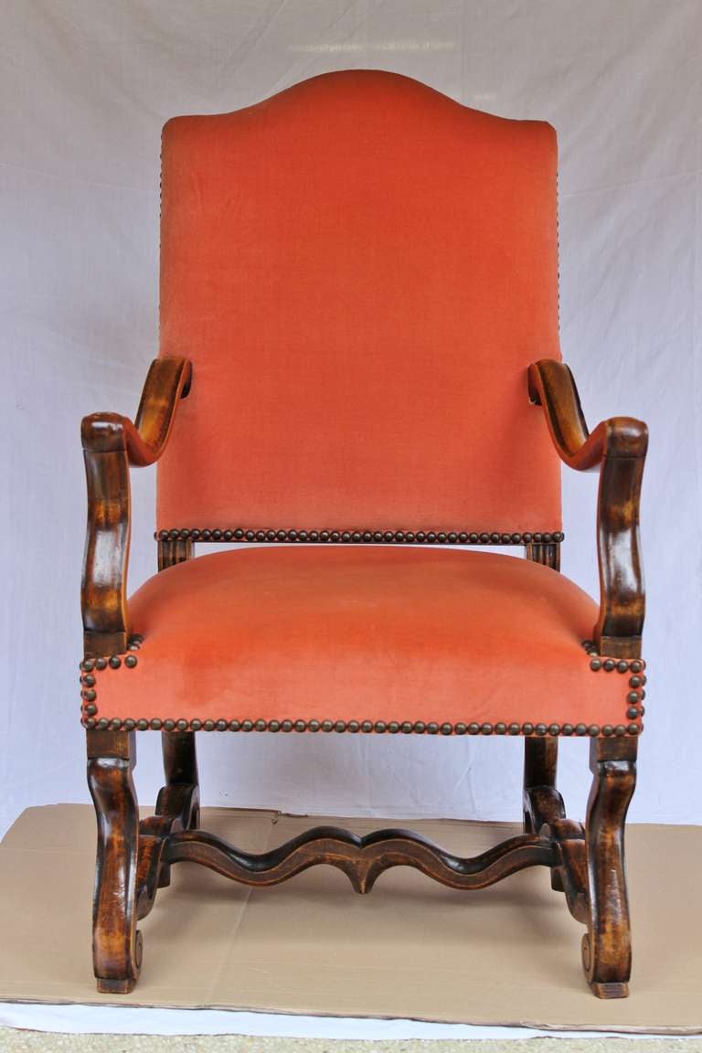 Louis XIV style Armchair with its footrest. In Good Condition In Charleston, SC