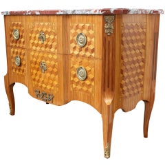 French Transition Louis XV-Louis XVI style commode