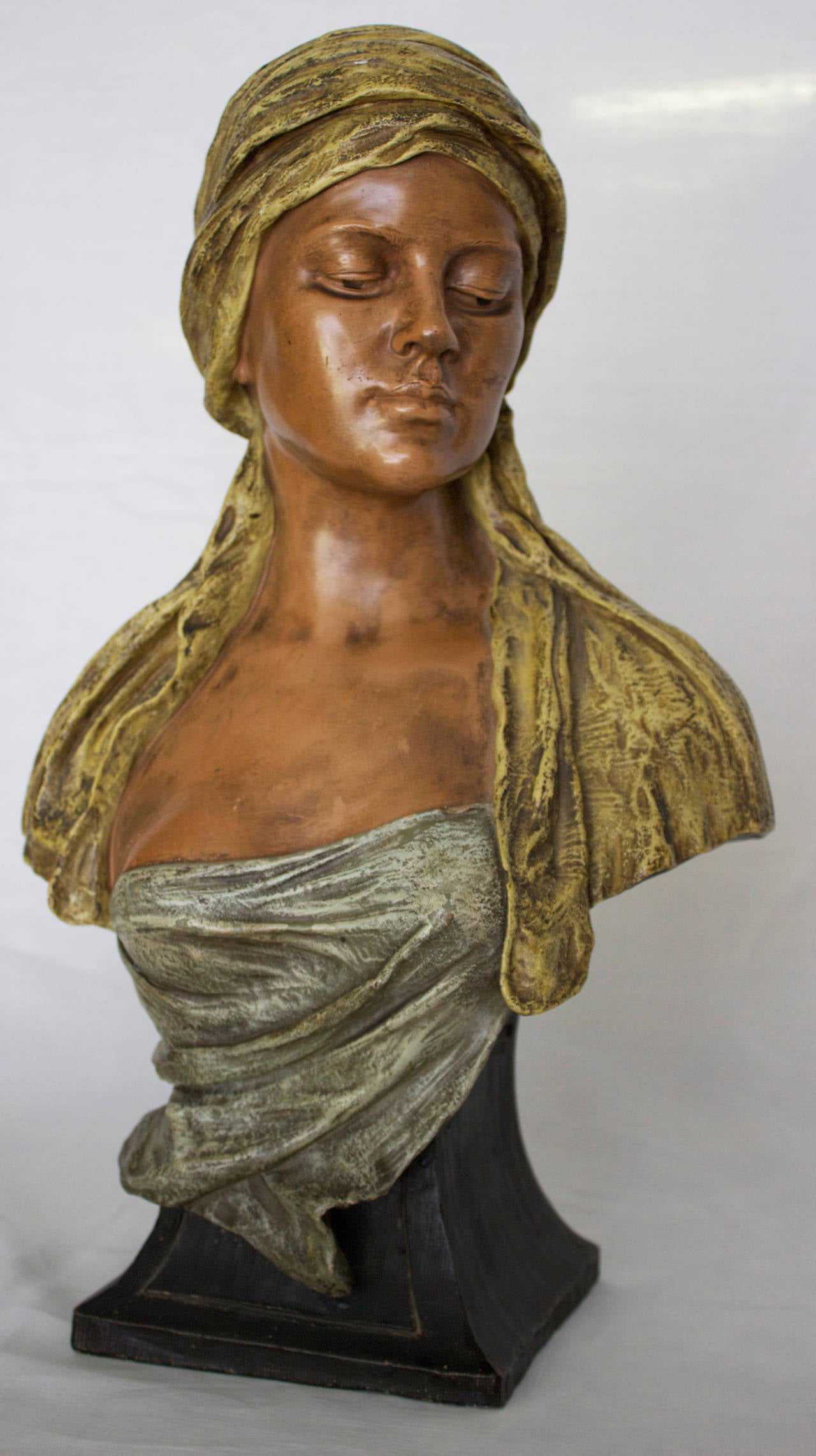 Striking bust in polychromatic terracotta with a 