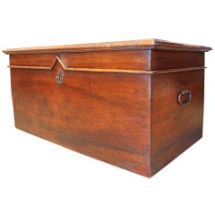 18th Century French walnut "Coffre" 6