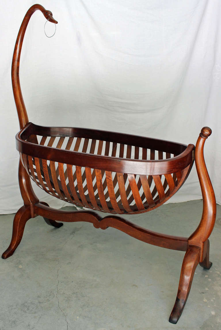 This very rare Cradle from Napoleonic time is called a 