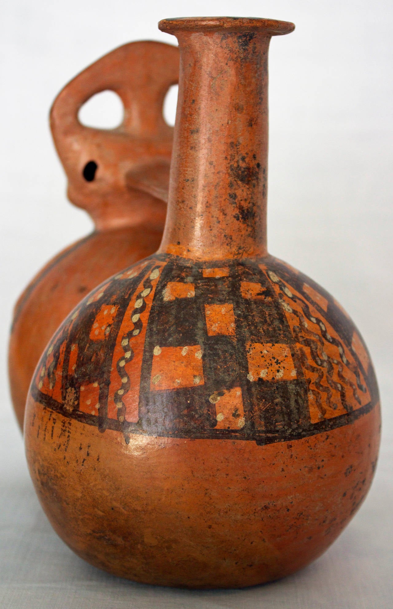 Inca Period Linked Ceramic Vessels In Excellent Condition For Sale In Charleston, SC