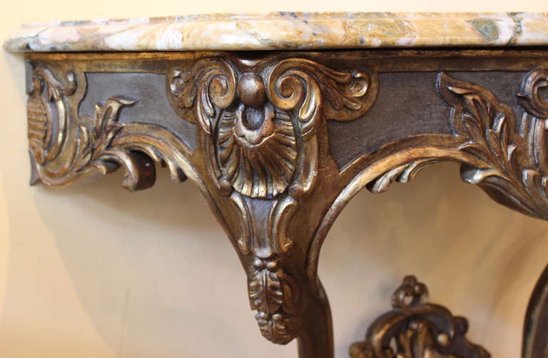 French 18th Century Louis XV Console Table In Excellent Condition For Sale In Charleston, SC