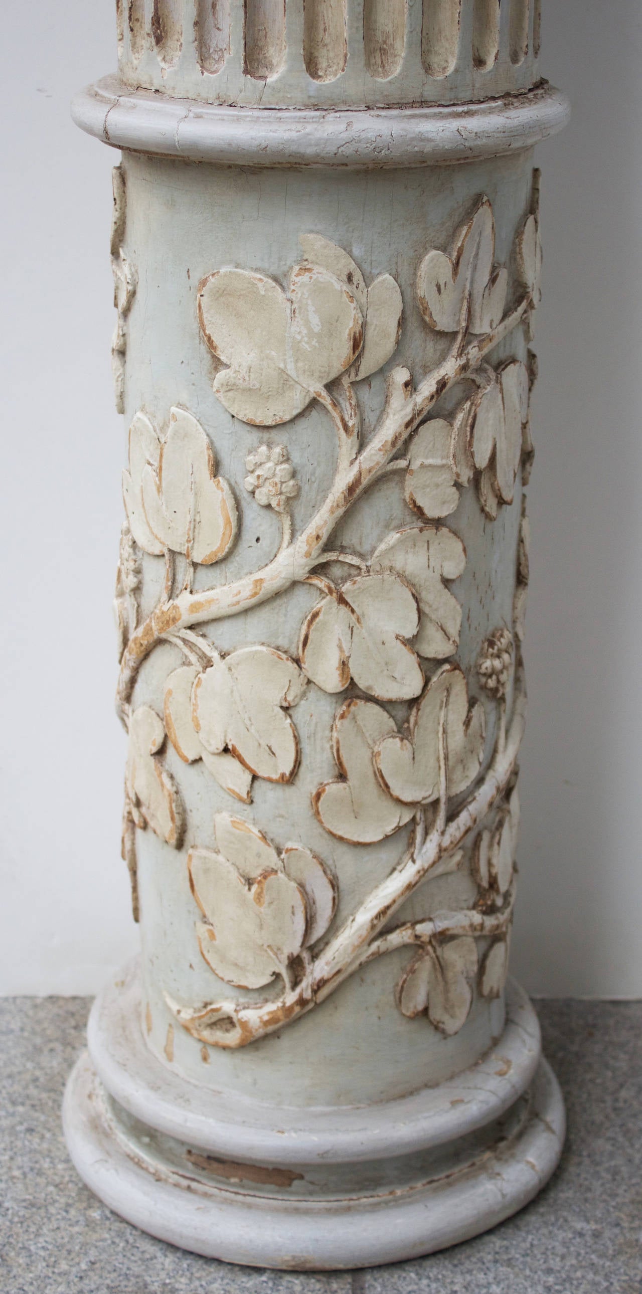 corinthian capital column