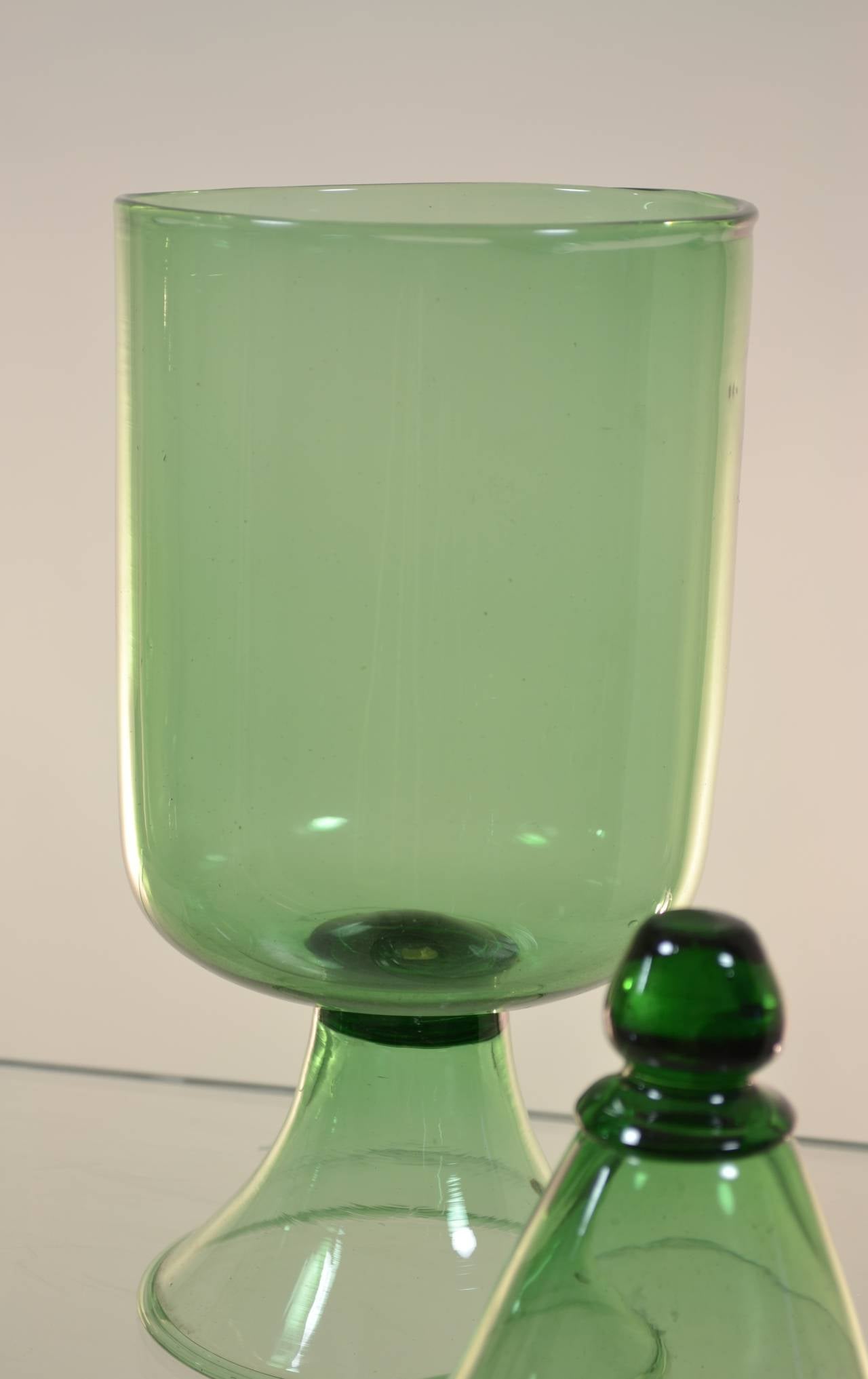 Pair of Italian Glass Lidded Urns 3