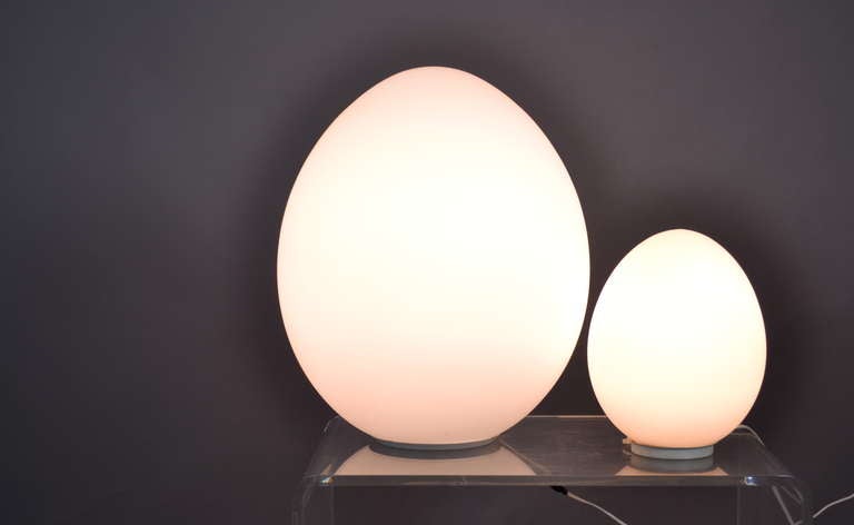 Two Laurel Egg Lamps In Good Condition In Norwalk, CT