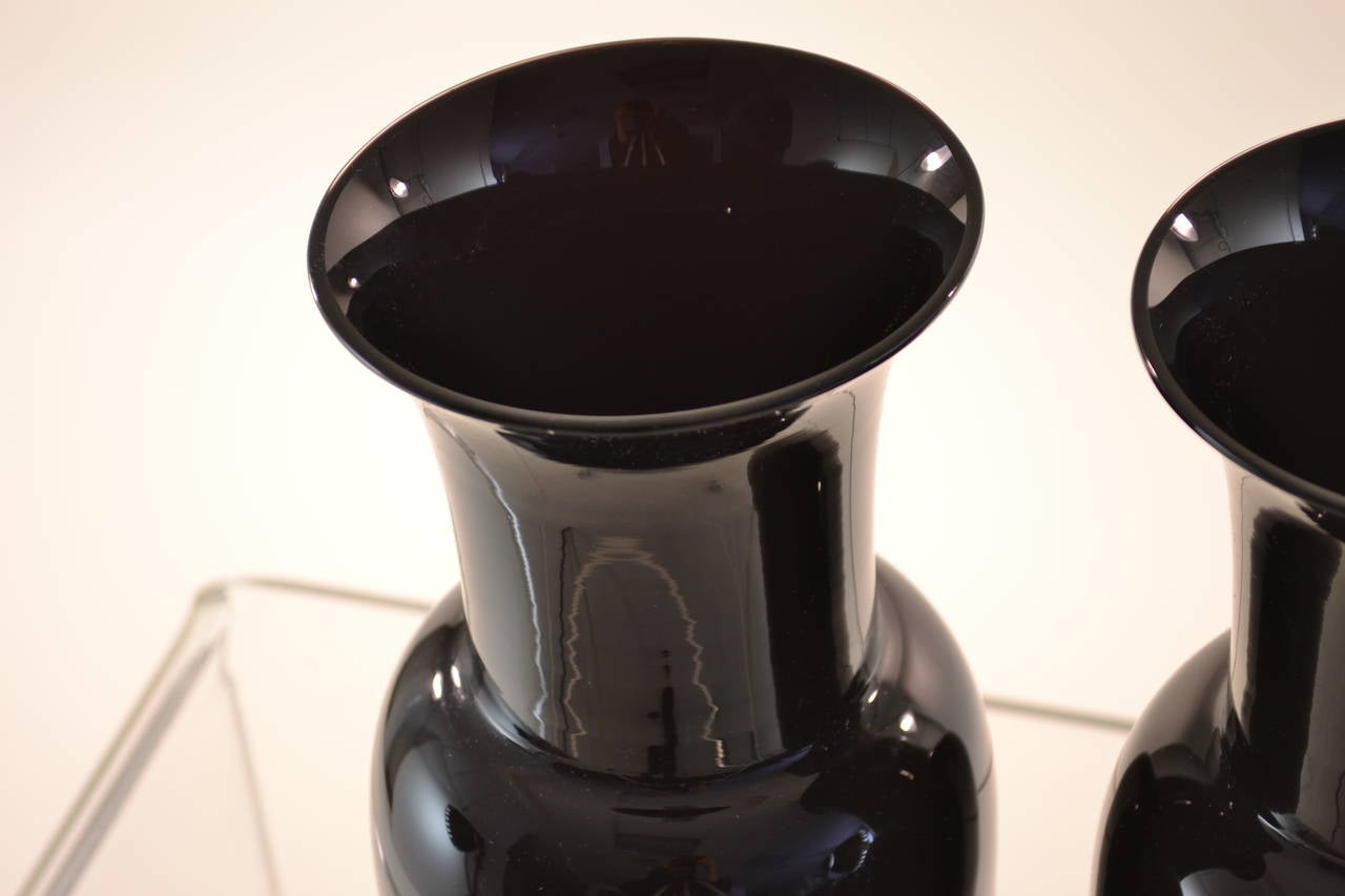 Venini, Pair of Signed Black Glass Urns, dated 1978 In Good Condition In Norwalk, CT