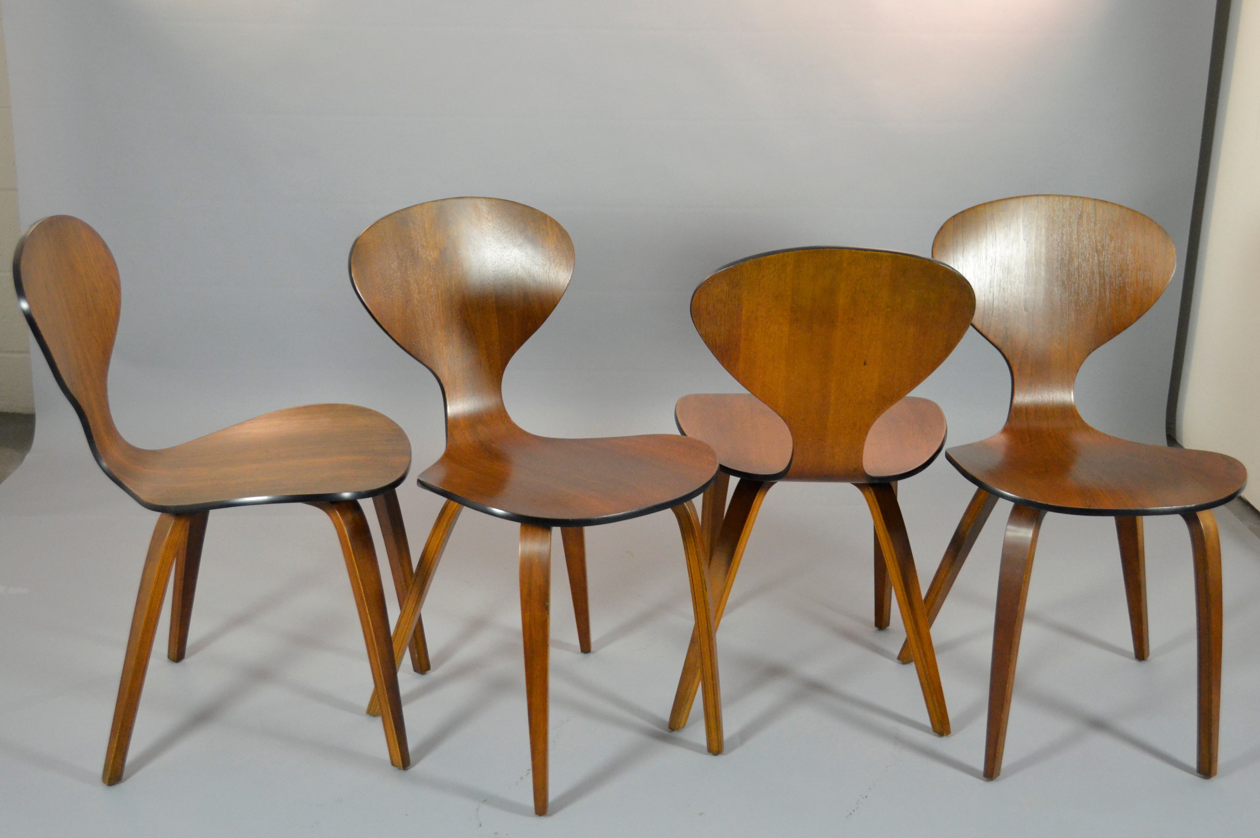 Set of 4 Vintage Cherner Chairs