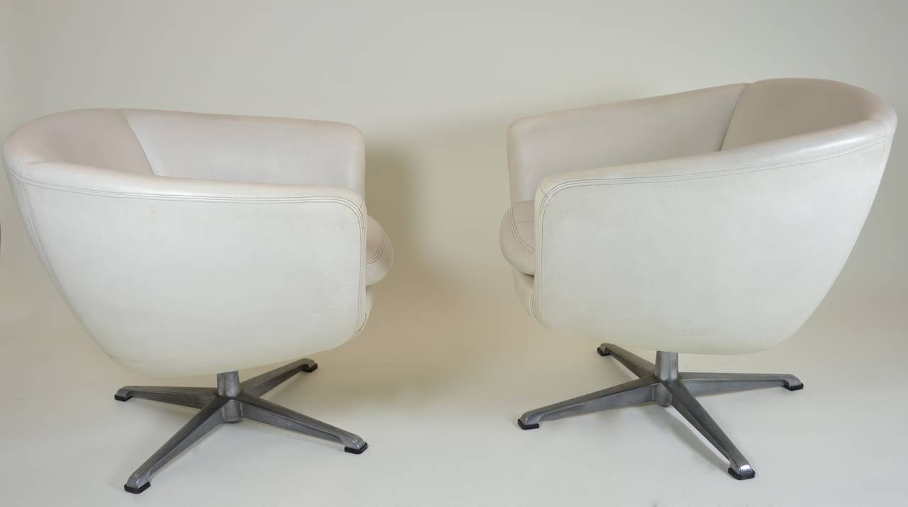 Pair of Overman Swivel Chairs, Sweden, 1970s