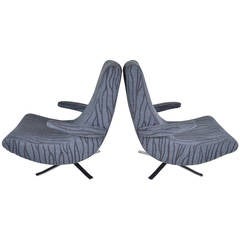 Pair of Modern Swivel Chairs by Fama