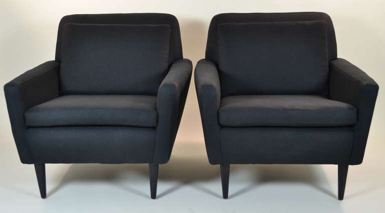 Pair of DUX Lounge Chairs In Excellent Condition In Norwalk, CT