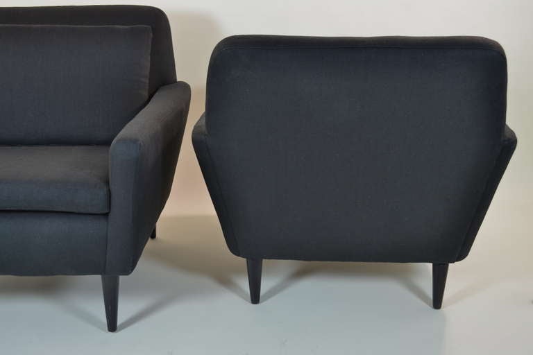 Pair of DUX Lounge Chairs 1