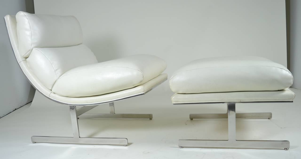 Modern Lounge Chair and Ottoman by Kipp Stewart for Directional, circa 1970 5