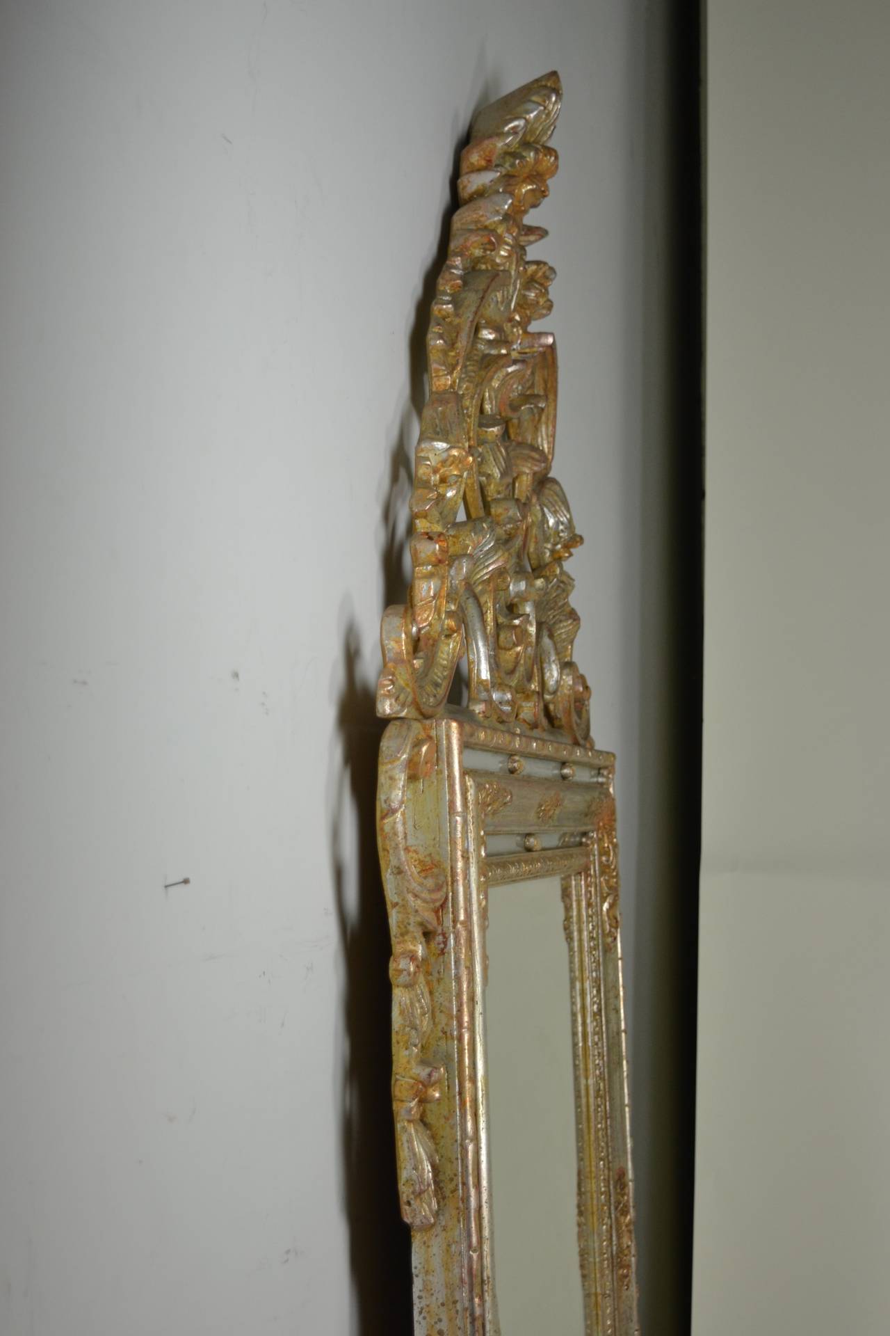 Italian Rococo Giltwood Mirror, Large Scale 4