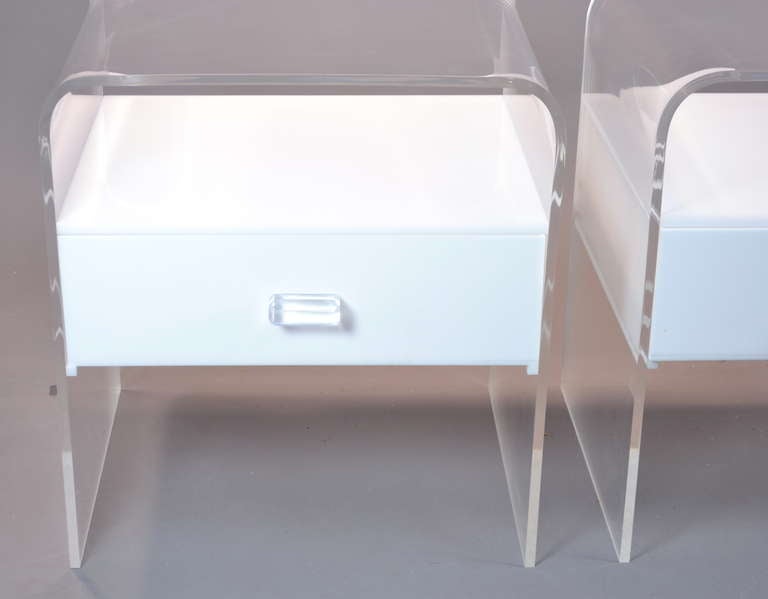 Pair of Custom Lucite Side Tables In Excellent Condition In Norwalk, CT