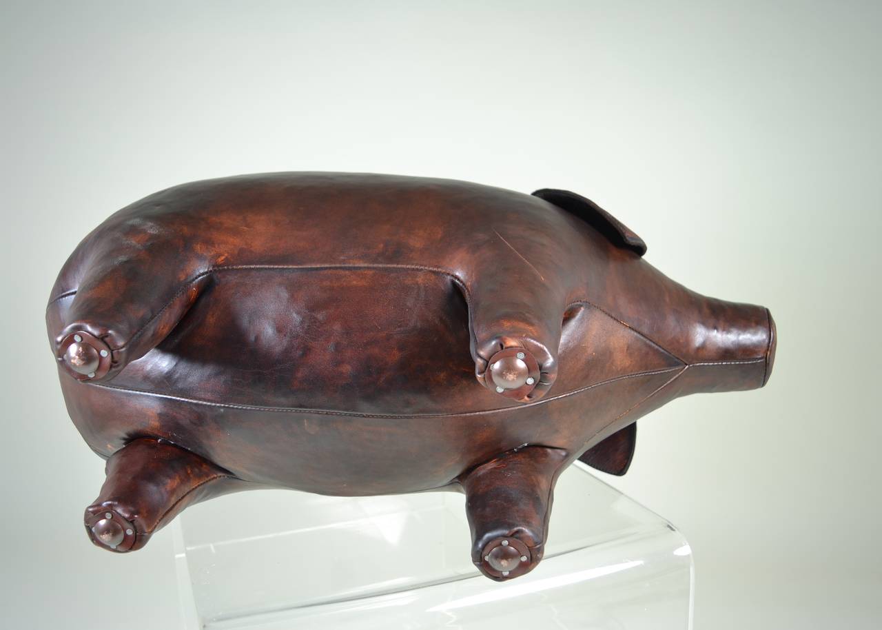 Leather Pig Stool Made by Omersa & Company for Abercrombie & Fitch In Excellent Condition In Norwalk, CT