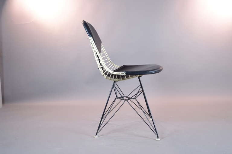 Eames Eiffel Chair for Herman Miller In Excellent Condition In Norwalk, CT