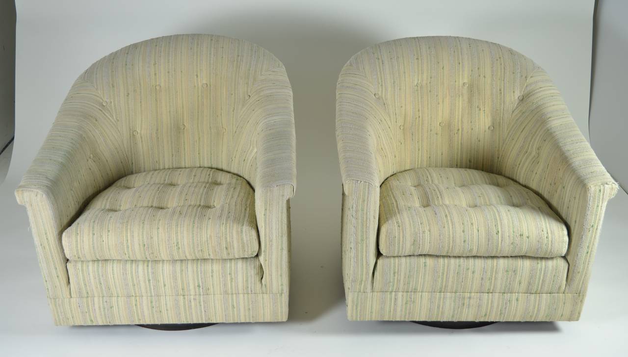Pair of Modern Swivel Lounge Chairs, Circa 1950s In Good Condition In Norwalk, CT