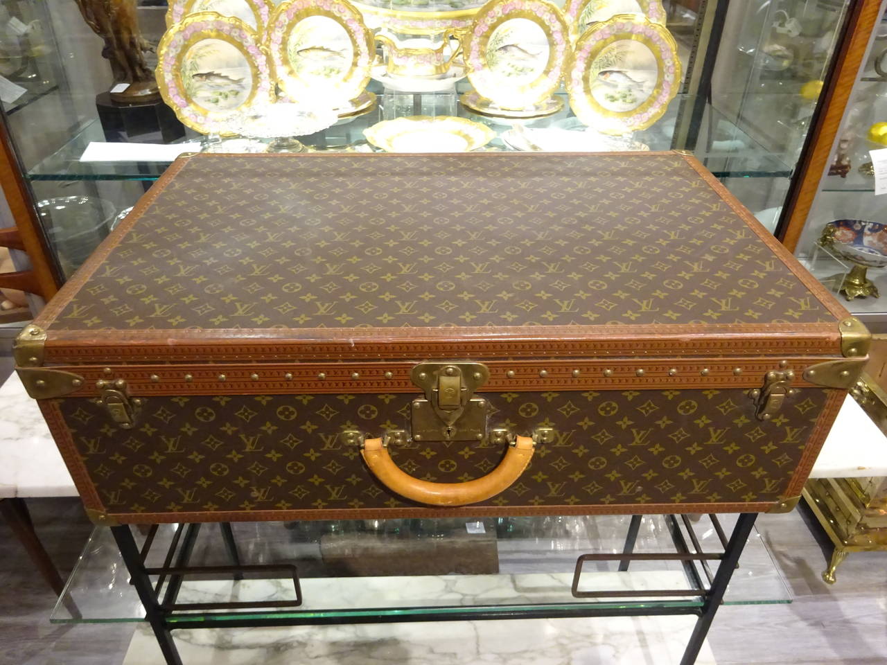 A triple mint jumbo vintage Louis Vuitton monogram hardshell suitcase including insert tray, original straps, luggage tag and keys. Manufactured for special order through Louis Vuitton's workshop in Asniéres-Sur-Seine, France.