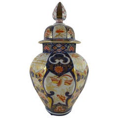 Large Imari Lidded Temple Jar