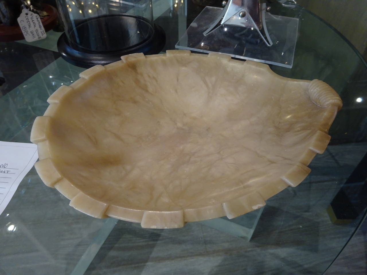 Art Deco alabaster shell dish, finely carved alabaster shell raised on white marble base. Great for soap in a bathroom.