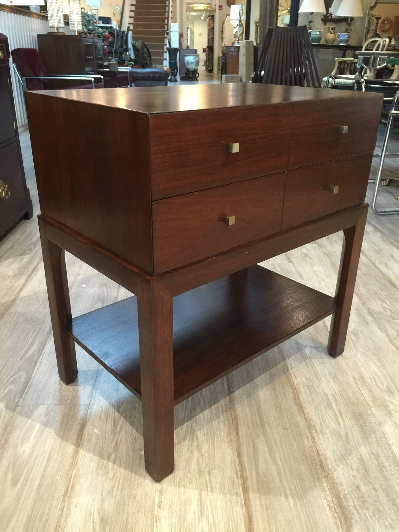 Mid-Century Modern Pair of Parzinger Style Nightstands