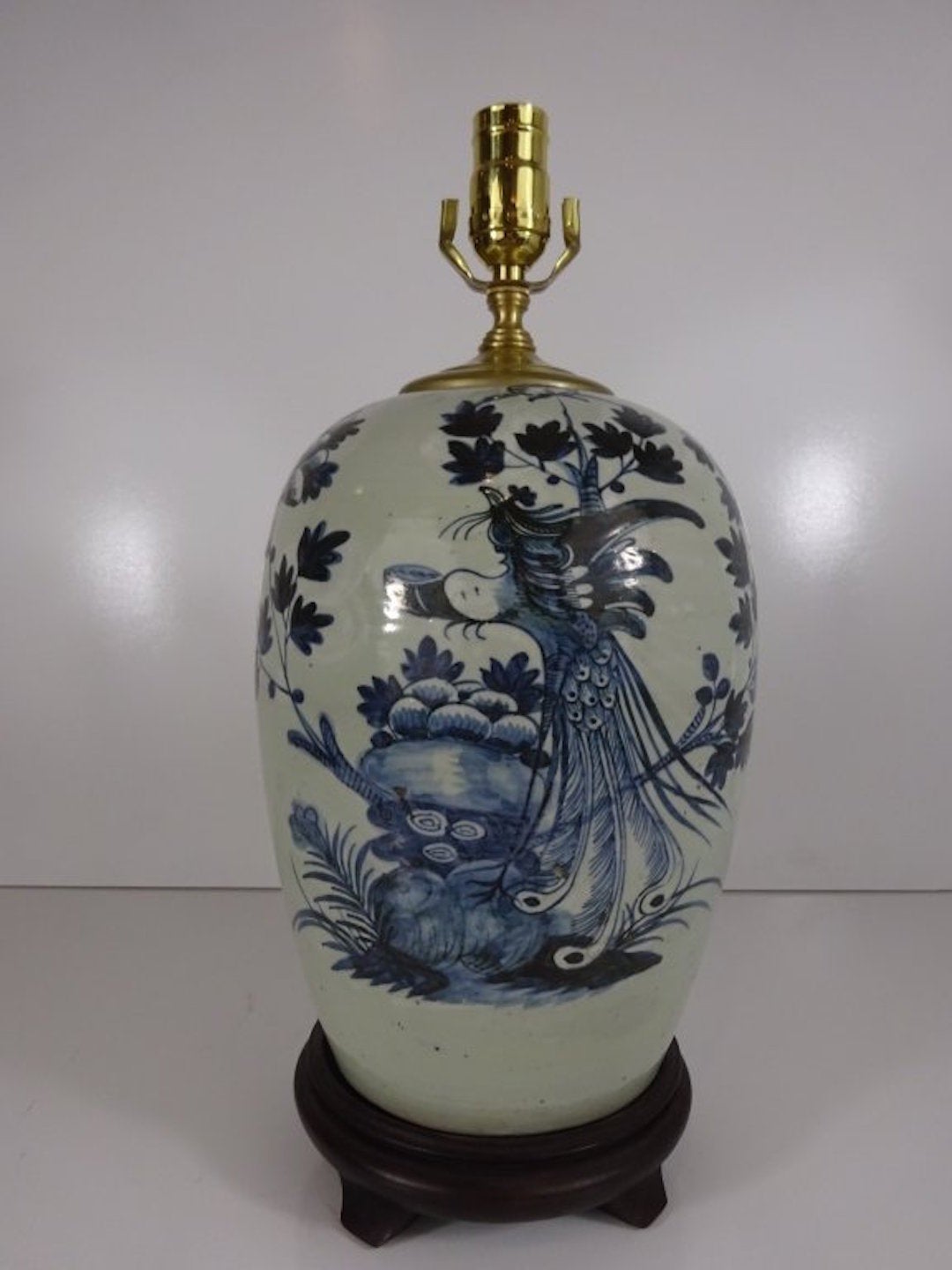 Pair of Chinese Export Blue and White Vases, Now as Lamps In Excellent Condition In Oaks, PA