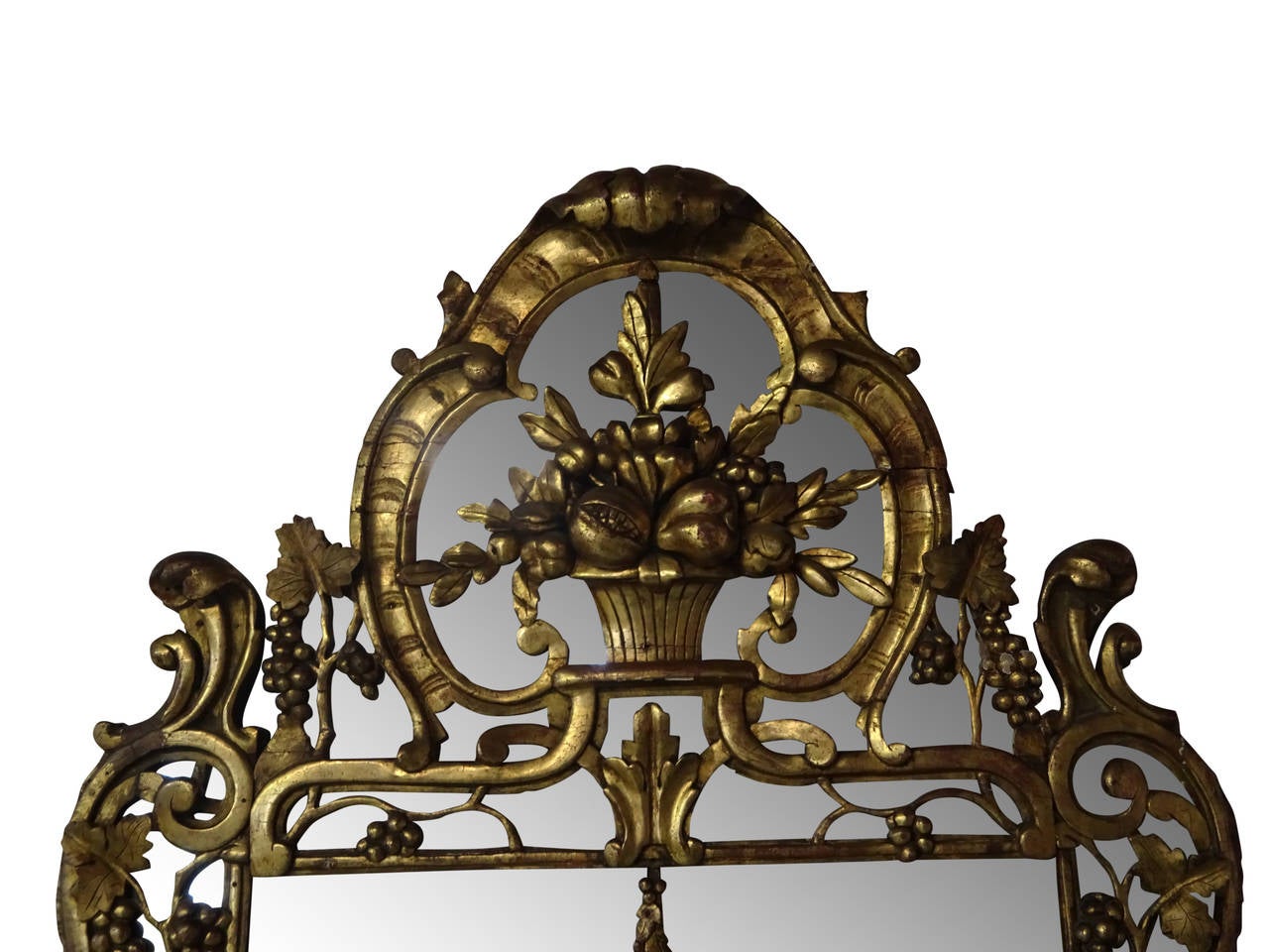 A stunning period 18th century Louis XVI gilt mirror.