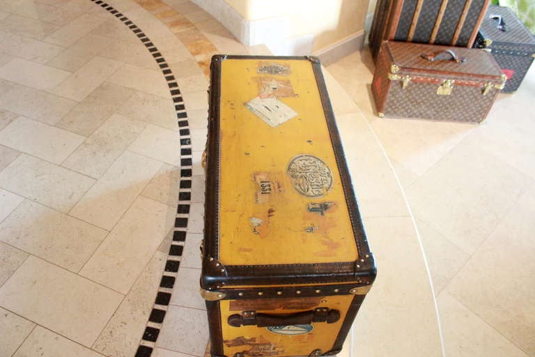 Louis Vuitton Yellow Canvas Shoe Trunk circa Early 20th Century In Good Condition In Scottsdale, AZ
