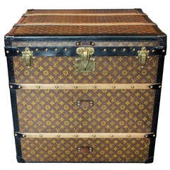 Louis Vuitton Monogram Canvas Cube Trunk In Excellent Condition