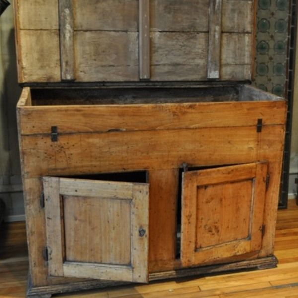 Italian Bread Making Cabinet In Good Condition For Sale In DeSoto, KS