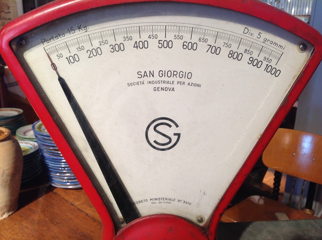 Vintage Italian Scale