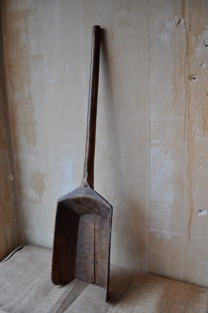 Tuscan Grain Shovel